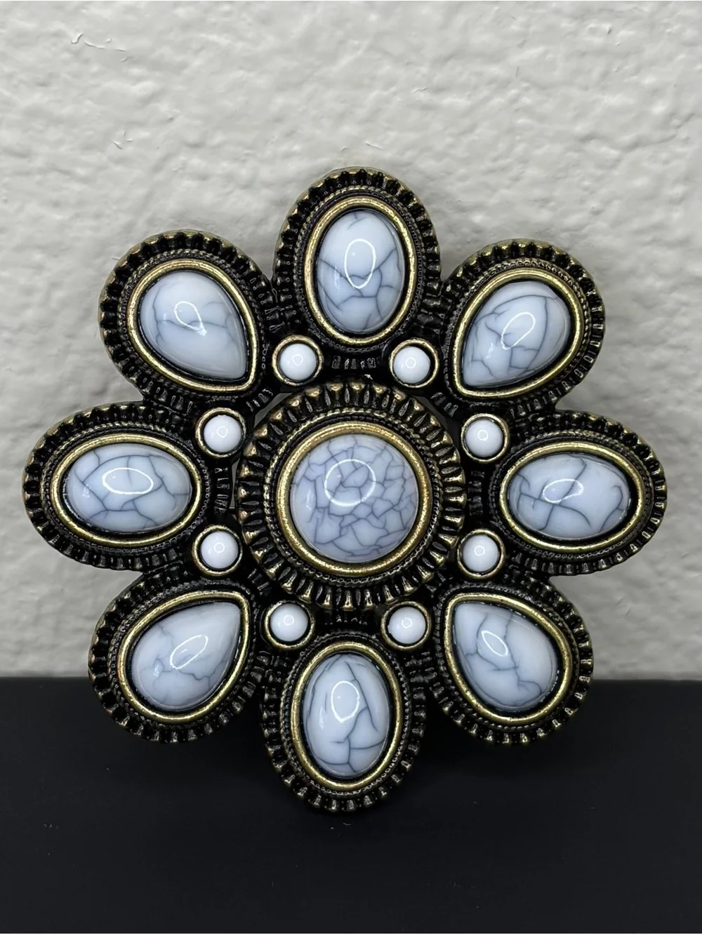 Premier Designs Antiqued Gold Tone White Howlite Floral Brooch/Pendant